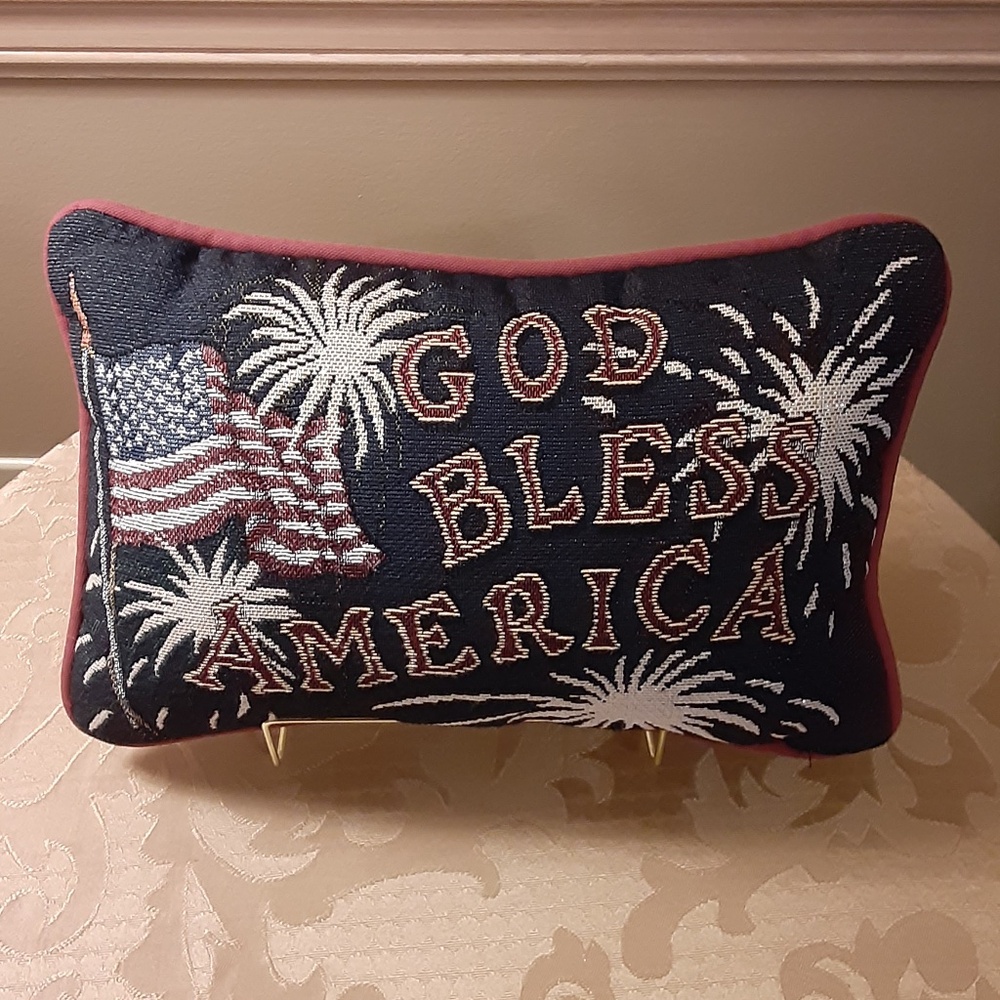 Patriotic GOD BLESS AMERICA Needlepoint Throw Pillow